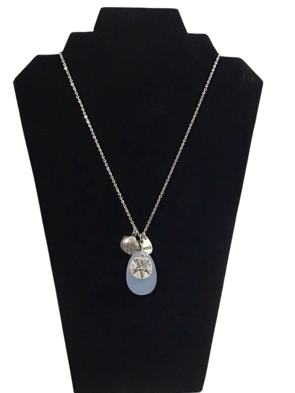 Blue Pendant Necklace Silver Sand Dollar Sea Shell Kiss Charm Fashion Jewelry